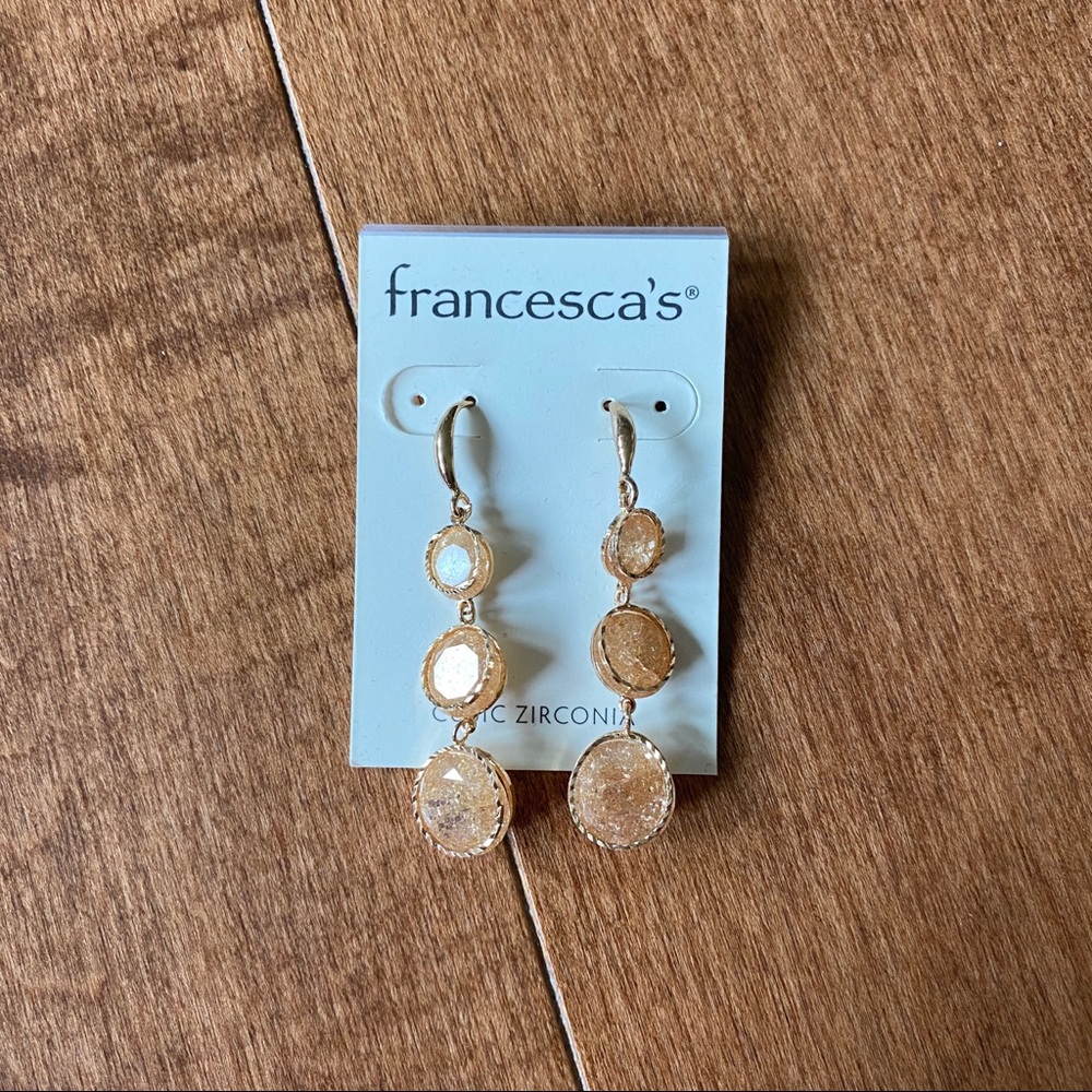 FINAL SALE NEW Francesca’s ♥︎ Dangly Earrings